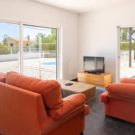 Brown's With Private Pool In Vilamoura *