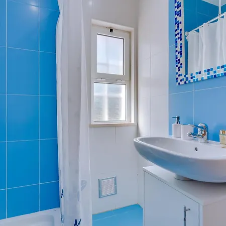 Brown's With Private Pool In Vilamoura *