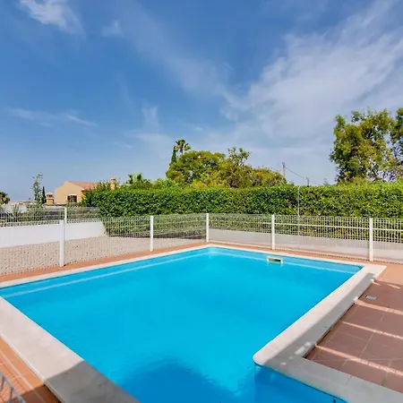 Brown's With Private Pool In Vilamoura Quarteira