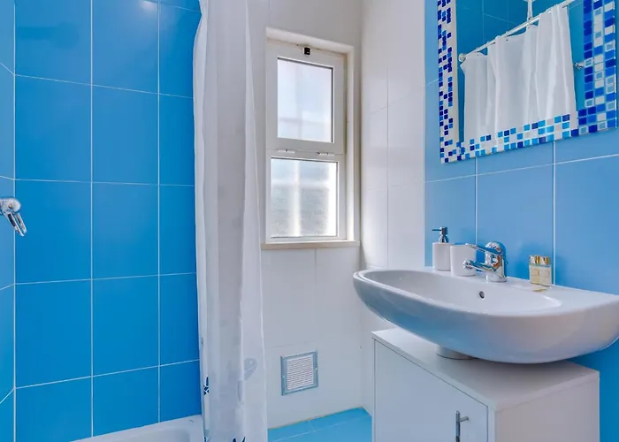 Brown's With Private Pool In Vilamoura *